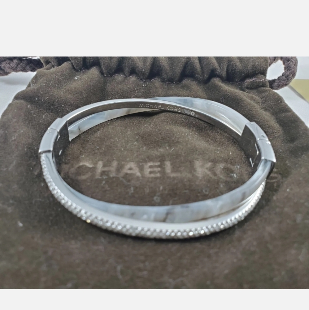 MICHAEL KORS RHINESTONE AND STERLING SILVER BRACELET - Picture 1 of 8